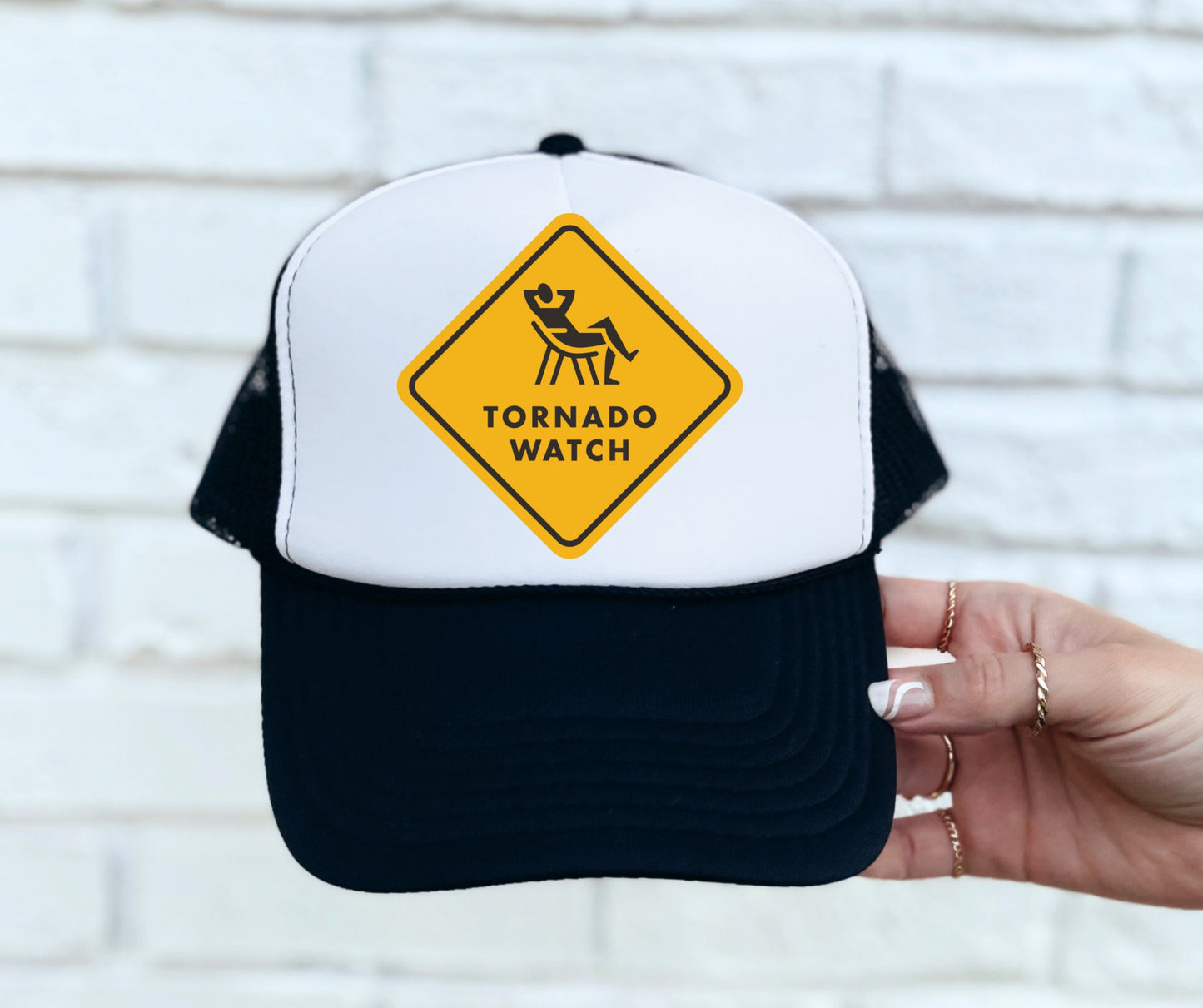 Hat tornado watch