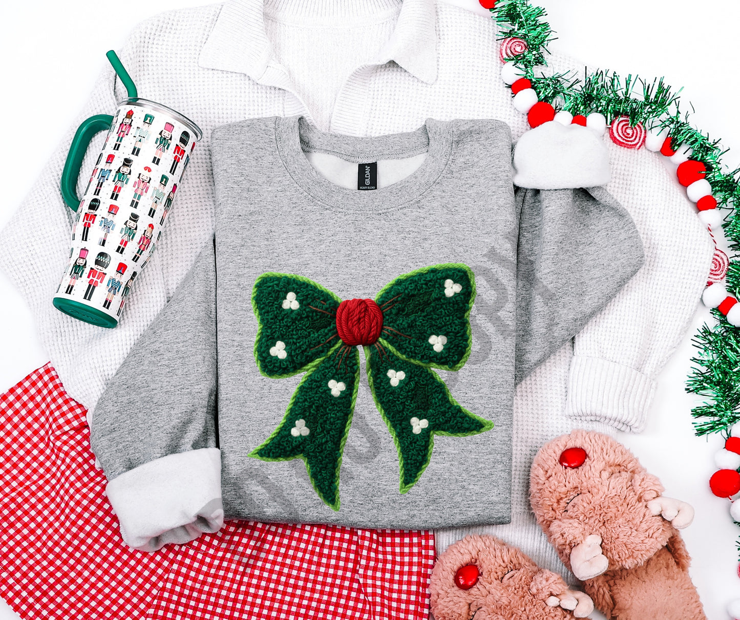 Faux knit green bow