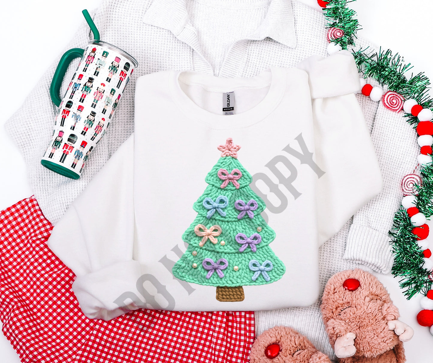 Faux knit tree